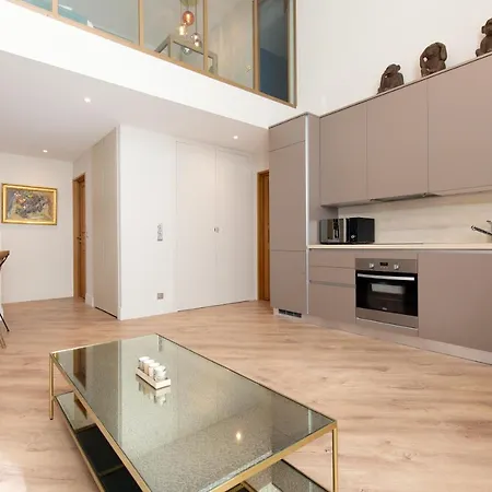 Le Californie Deluxe Apartment *